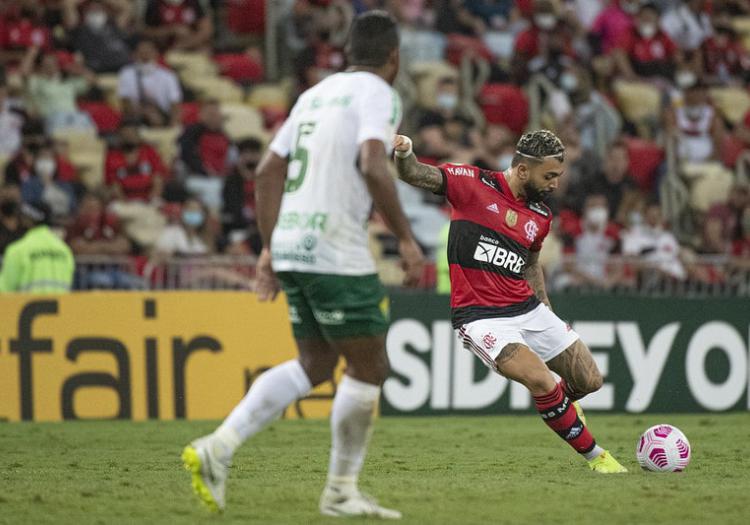 [COMENTE] Como você avalia o desempenho do Flamengo no empate contra o Cuiabá?